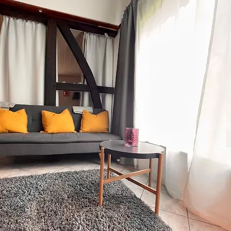 公寓 Sanders Ferienhaus, Zentral Und Voll Ausgestattet, Privatparkplatz Und Kleine Terrasse