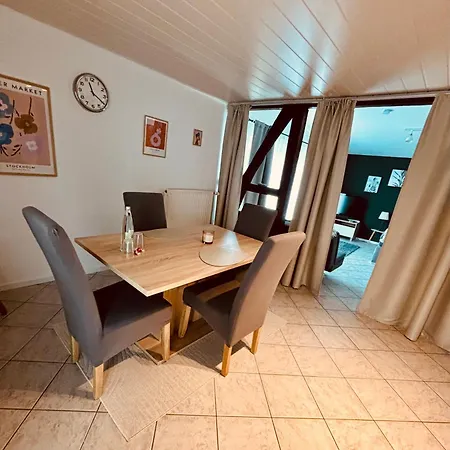 Apartamento Sanders Ferienhaus, Check-in Jederzeit Moeglich, Privatparkplatz Und Voll Ausgestattet Winsen