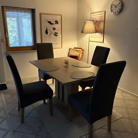 Apartamento Sanders Ferienhaus, Check-in Jederzeit Moeglich, Privatparkplatz Und Voll Ausgestattet Winsen